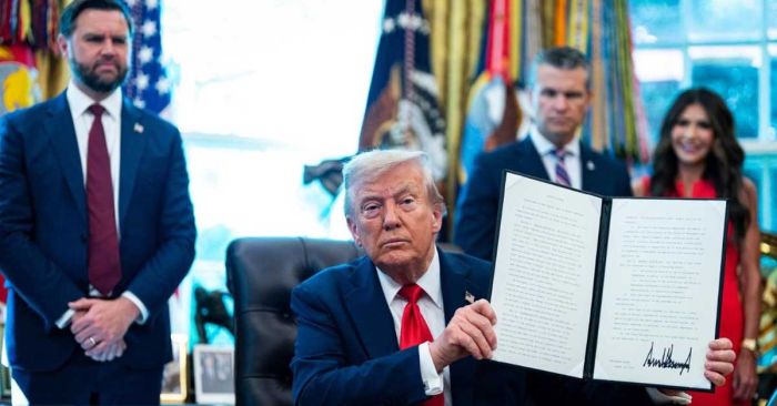 "No soy un dictador. Soy un hombre con gran sentido común": Trump