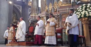 Pide Arquidi&oacute;cesis de Puebla por padre buscador desaparecido y lamenta asesinato de camar&oacute;grafo