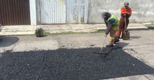 En marcha 25 cuadrillas de bacheo en Puebla capital