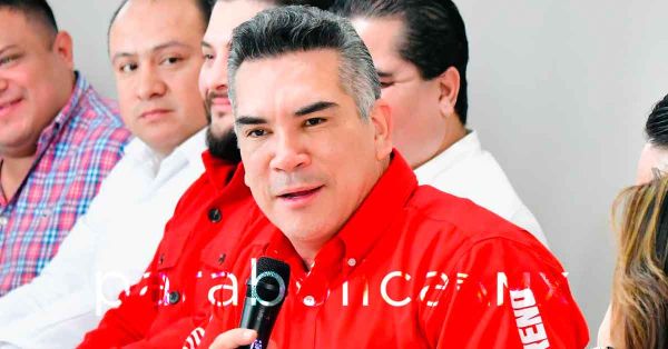 Denuncia Alito a Maduro ante la FGR