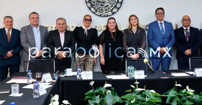 Firman INE y FGE convenio en materia de Identificaci&oacute;n Humana