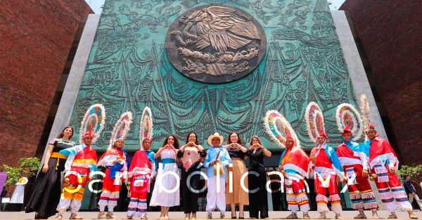 Presenta Armenta la agenda turística de Puebla en la Cámara de Diputados