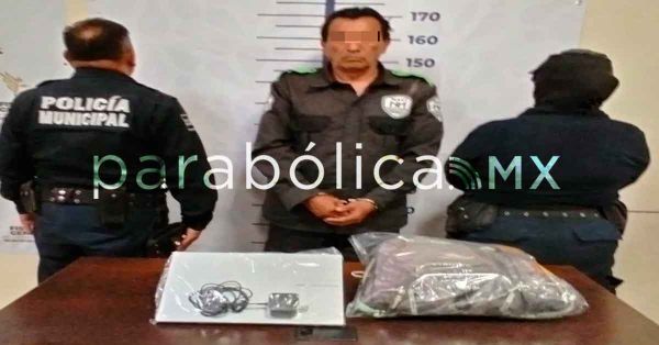 Detienen a un hombre por robo en un fraccionamiento de Cuautlancingo