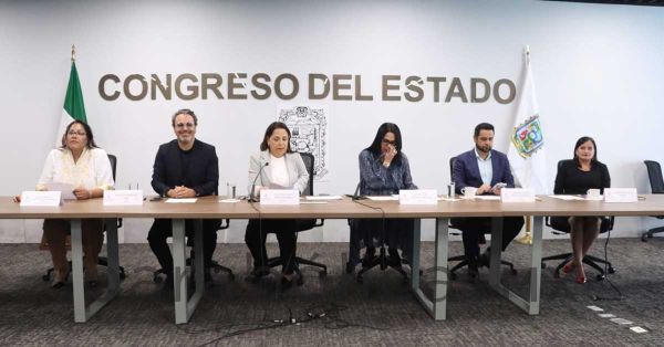 Presentan iniciativa para fortalecer y ampliar las atribuciones del Comité de Atención Ciudadana del Congre