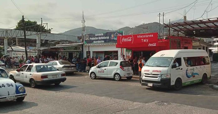Suspenden transporte público en Acapulco por ataques a choferes