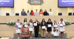 Entrega Congreso del Estado Medalla &Aacute;ngeles Espinosa Yglesias 2025