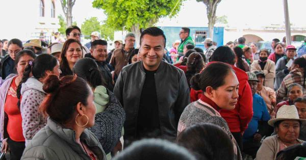 Inicia Roberto Solís asambleas para entrega de fertilizantes en Huejotzingo