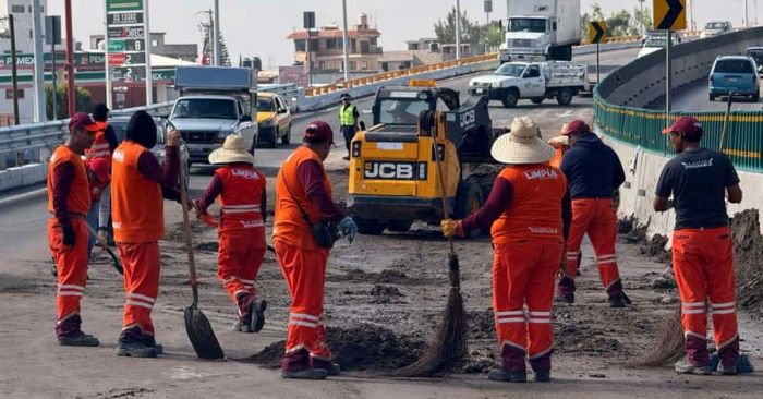 Refuerza OOSL acciones de limpia en la Central de Abasto tras lluvias