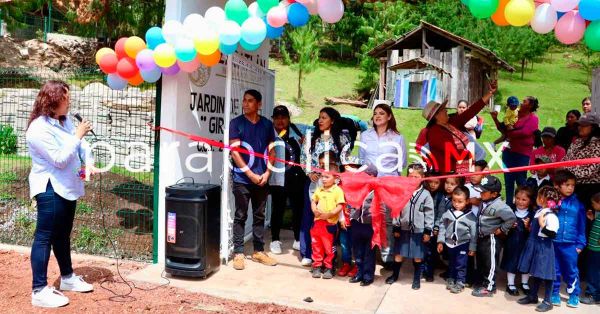 Desarrolla Bety Sánchez otro Maratón de obras ahora en Tlalixtlipa
