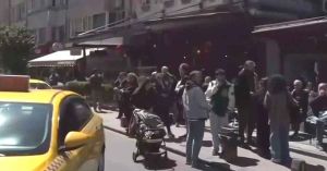 Sacude sismo a Estambul; hay más de 150 heridos