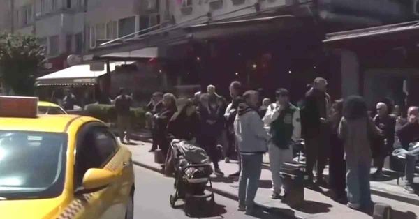 Sacude sismo a Estambul; hay más de 150 heridos