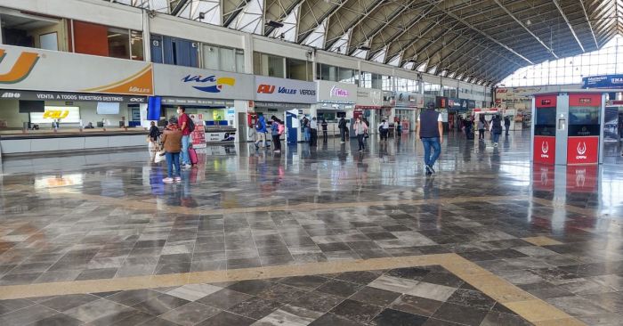 Podr&aacute;n viajar con descuentos estudiantes y maestros en vacaciones