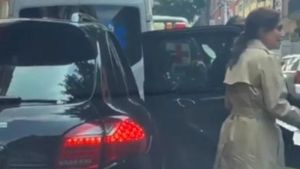 La traición a la Patria viaja en Porsche de 1.5 millones