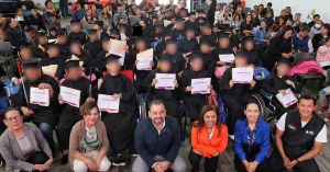 Gradúa DIF Puebla capital a alumnos de CMERI