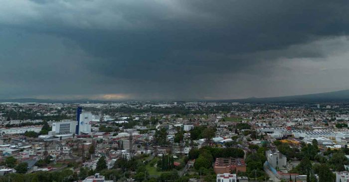 Emiten recomendaciones ante posibilidad de lluvias eléctricas