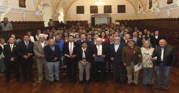 Celebran en la BUAP la prestigiosa trayectoria de la FCFM