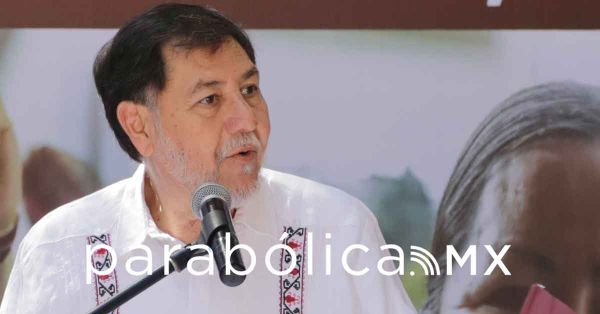 Justifica Noroña uso de un avión privado
