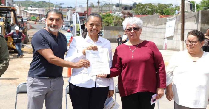 Inicia Ariadna Ayala con rehabilitación integral de calle Río Sonora