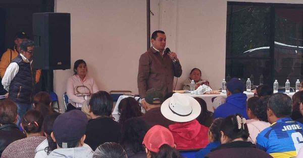 Donan vecinos de Atoyatenco predio para un nuevo panteón municipal
