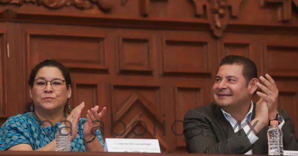 Participa Armenta en conversatorio sobre Reforma del Poder Judicial