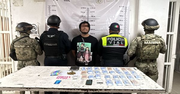 Detienen en calles de Cuautlancingo a narcomenudista