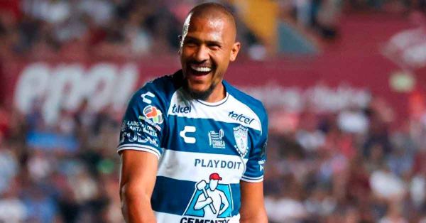 Vence Pachuca a los Rayos del Necaxa.