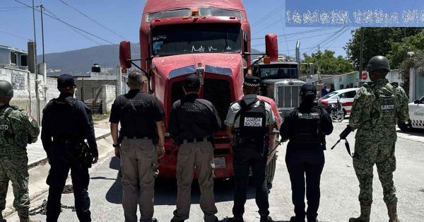 Asegura FGR autopartes, inhibidor de señal y autopartes en inmueble de Veracruz