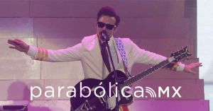 Despide Drake Bell a ingeniero de audio durante su concierto en Puebla