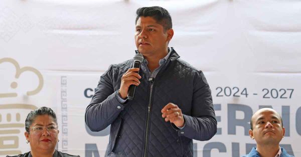 Anuncia Omar Mu&ntilde;oz seguro de vida para polic&iacute;as municipales