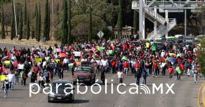 Descarta Armenta ceder ante taxis piratas; son vía para cometer delitos, acusa
