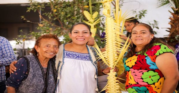 Reconocen al tejido de palma como una tradición viva en Tonantzintla