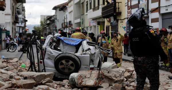 Reportan varias personas fallecidas y otros heridos por deslave en Ecuador