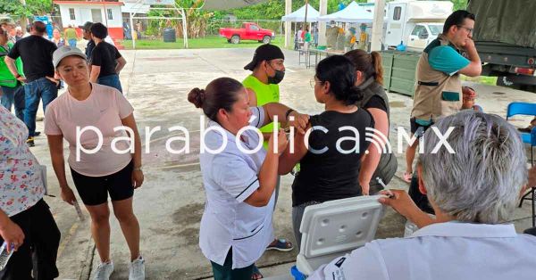 Refuerza IMSS Puebla atención médica en comunidades afectadas de la Sierra Norte