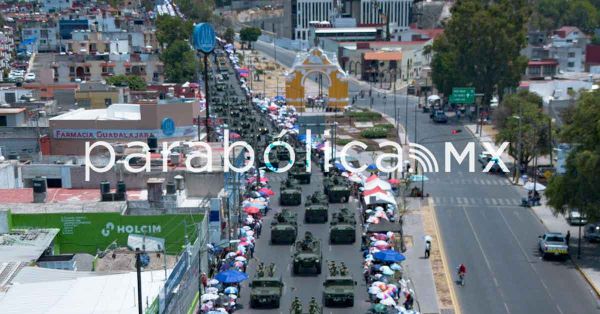 Minuto a minuto: Desfile conmemorativo a la Batalla de Puebla
