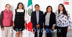 Acuerda DIF estatal apoyo de organismos internacionales para ciencia y tecnolog&iacute;a