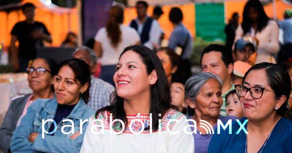 Inician las &quot;Tardes de Cine con Rumbo&quot; en el Zócalo de San Andrés Cholula