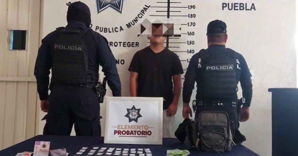 Detienen en San Pedro Cholula a presunto narcomenudista
