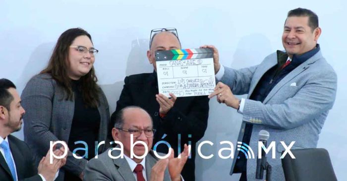 Destaca Armenta el proyecto cinematográfico “Canas al aire”