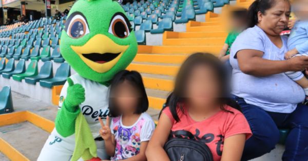 Visitan ni&ntilde;os de Cuautlancingo a Pericos de Puebla