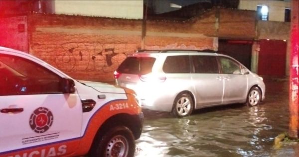 Retira PC municipal desechos de alcantarillas pluviales