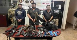Rescatan a dos menores en Sonora y decomisan armamento: Semar