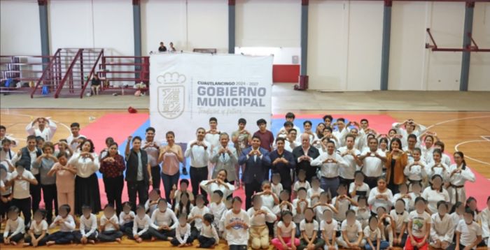 Preside Omar Mu&ntilde;oz &ldquo;Escuela de Iniciaci&oacute;n de Karate Do, Por Amor a Puebla&rdquo;
