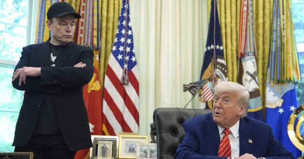 Amaga Donald Trump con deportar a Elon Musk