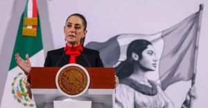 Enviar&aacute; Sheinbaum iniciativas de reforma vs reelecci&oacute;n y nepotismo