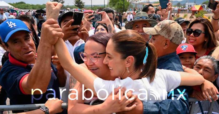 Encabeza Sheinbaum asamblea de salud casa por casa en San Luis Potosí