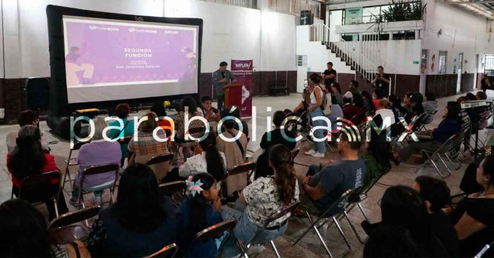 Visibiliza ayuntamiento talento femenino con actividades culturales