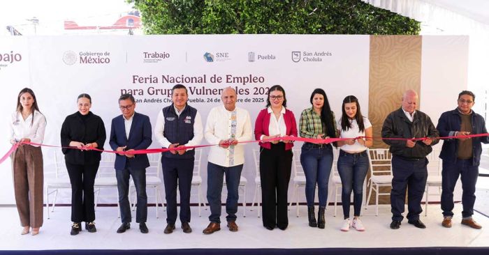 Brinda Feria Nacional de Empleo oportunidades en San Andrés Cholula