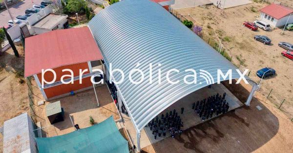 Inaugura arco techo en la Unidad Educativa Frida Kahlo de Cuautlancingo