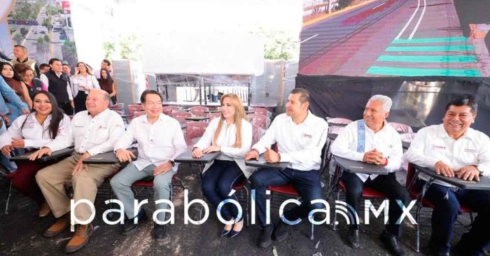 Contar&aacute;n m&aacute;s de un mill&oacute;n de estudiantes poblanos con Beca Rita Cetina: Mario Delgado