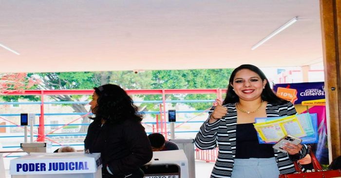 Acude Tonantzin Fernández a votar este domingo